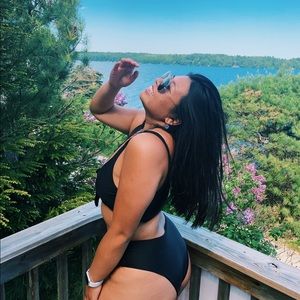 Meet your Posher, Alice